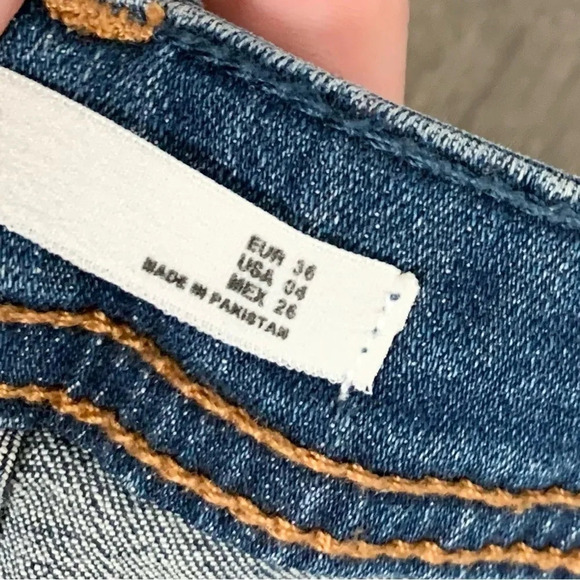 Zara Women’s Skinny Jeans Distressed Ripped Knees Dark Wash Denim high rise - Picture 8 of 13